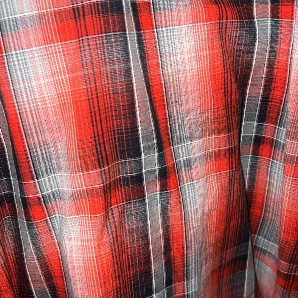 men’s INC red long sleeve button up - Picture 3 of 3